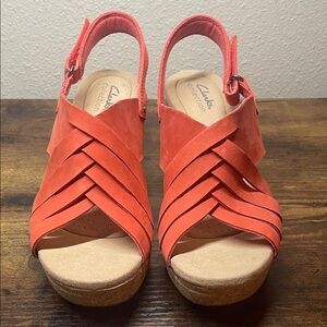 Clarks Giselle Glow Wedge Sandal Size 8.5 Wide Grenadine Nubuck Leather